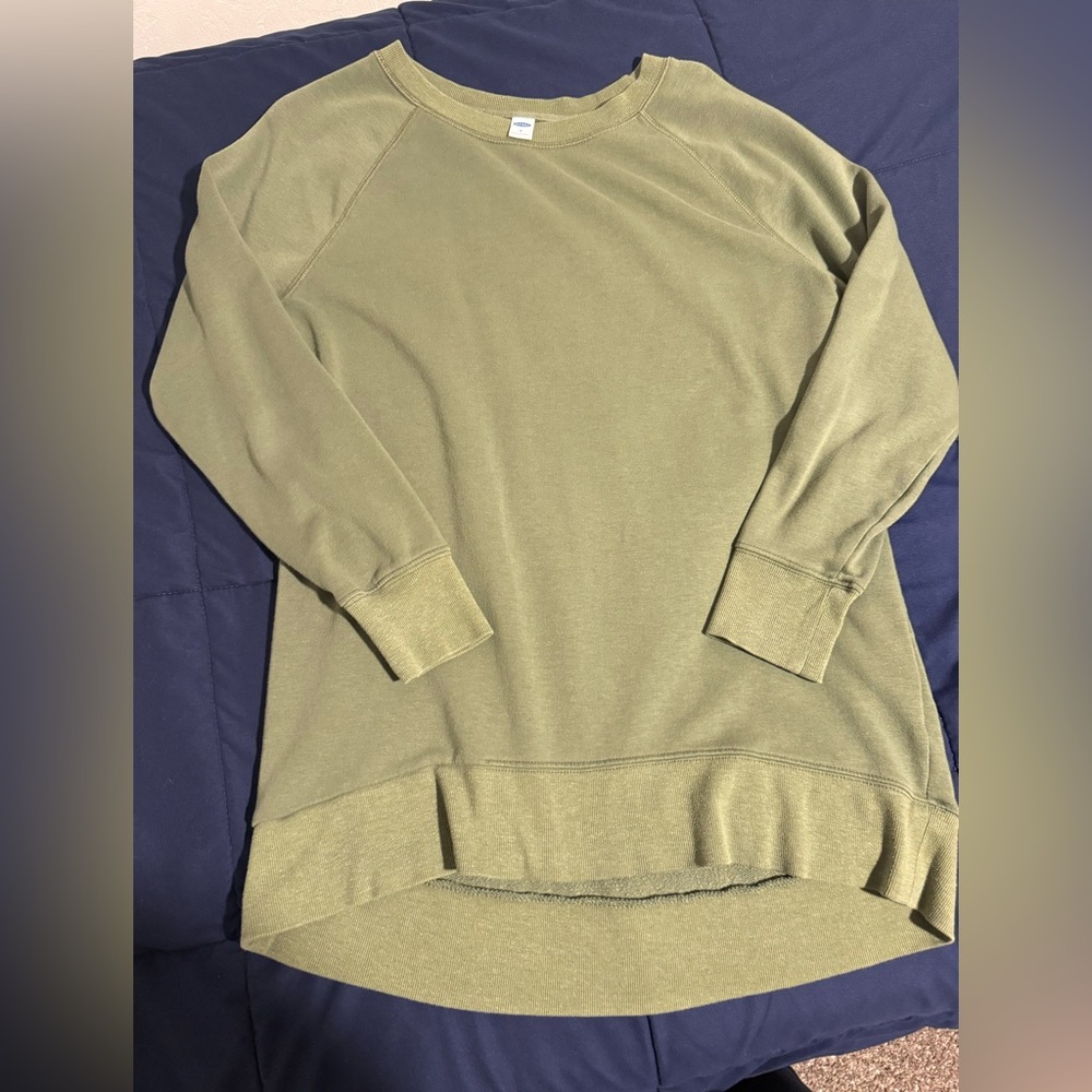 Old Navy Olive Crewneck Sweatshirt